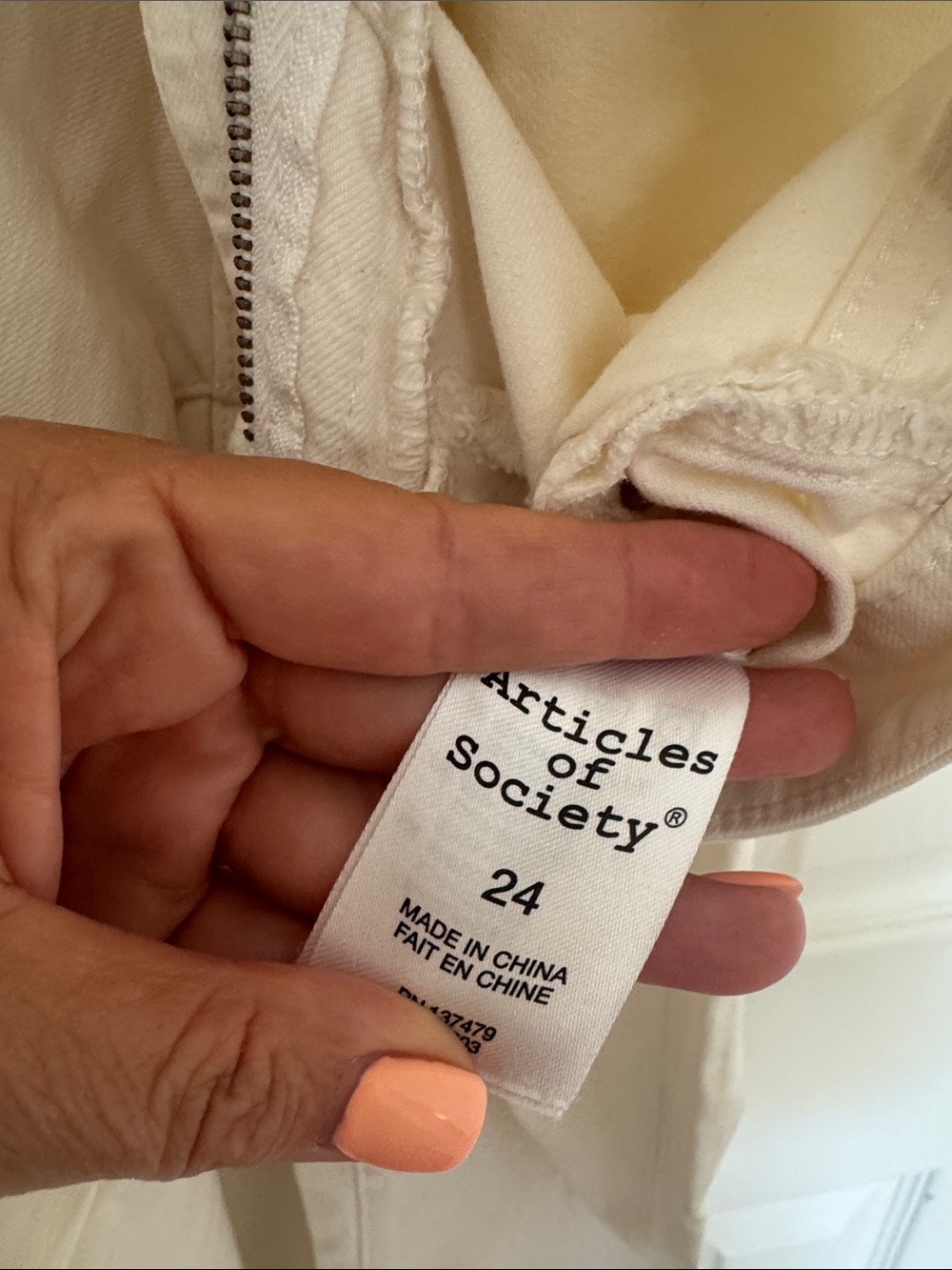 Articles Of Society Cream Ankle & Cropped Jeans